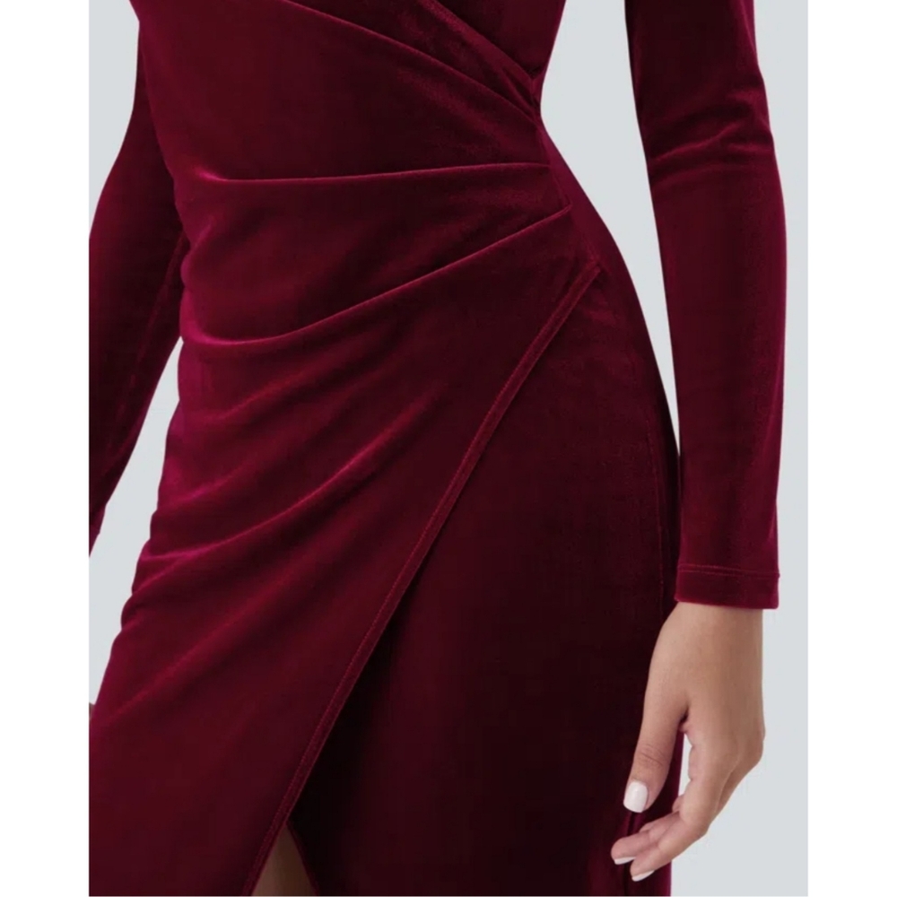 NWT Halara V Neck Long Sleeve Ruched Velvet Mini Dress Size M - Picture 2 of 6